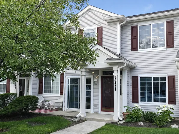 2271 Reflections Dr, Aurora, IL 60502