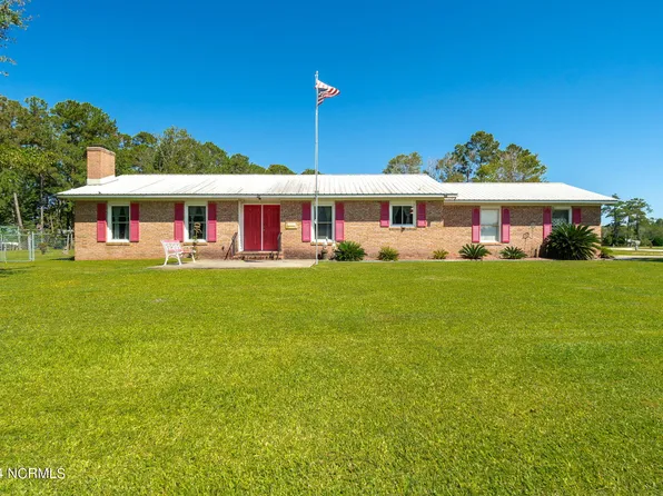 3606 Plantation Road, Morehead City, NC 28557