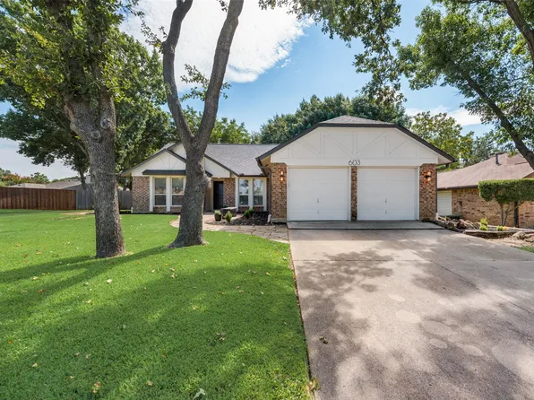 603 Tanbark Dr, Euless, TX 76040