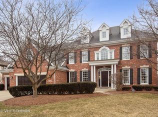 1565 Camden Pl, Wheaton, IL 60189