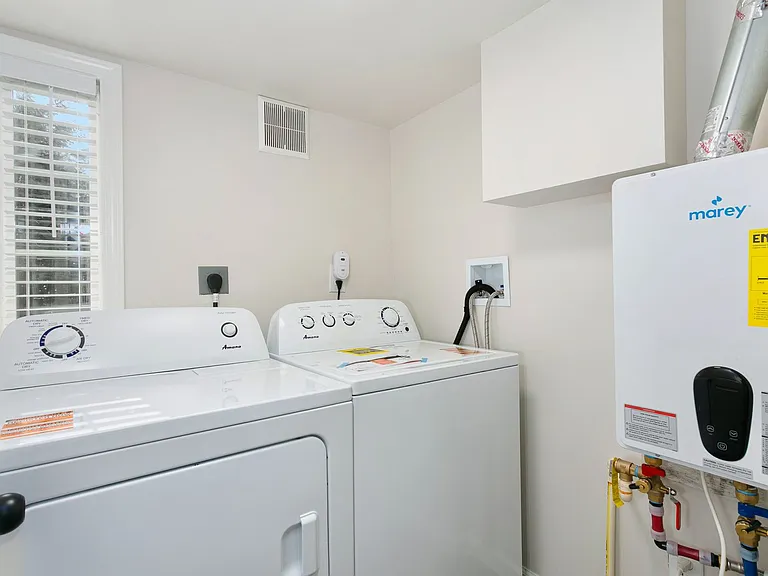 3833 S G St — Photo 20