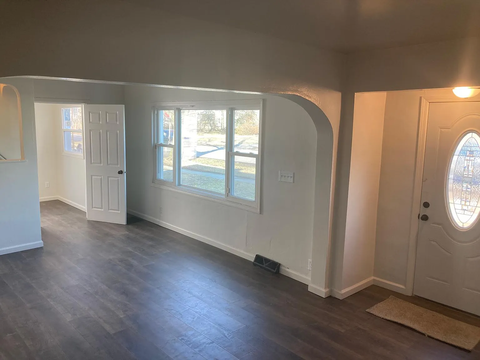 3 bed, 1104 sqft, $1,395 — Photo 4