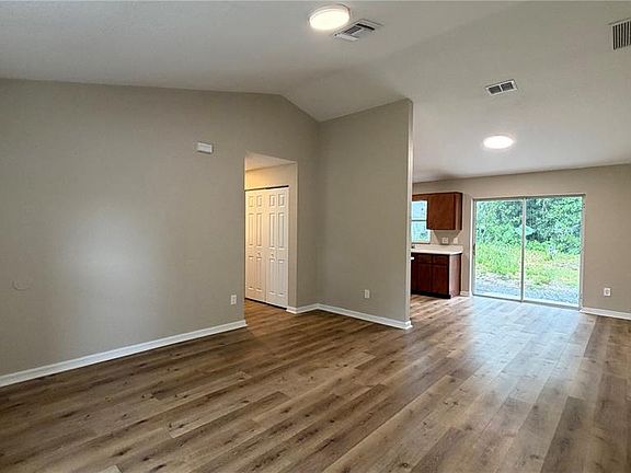 3rd image of 2231 Water St
