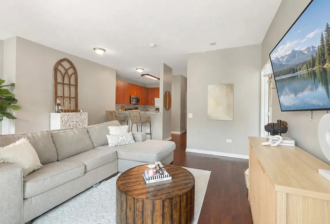 1 bed, 931 sqft, $3,150 — Photo 4