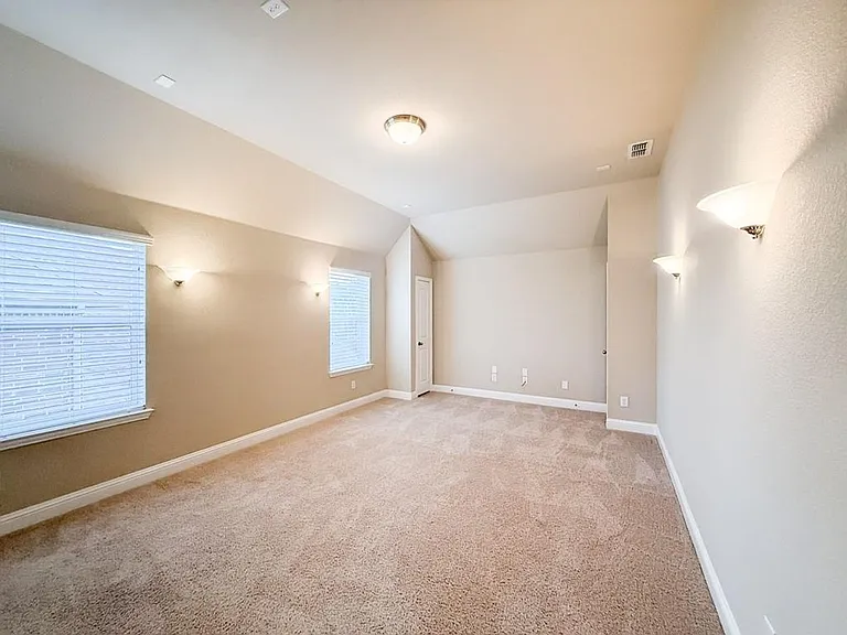 7048 Fullerton Cir — Photo 23