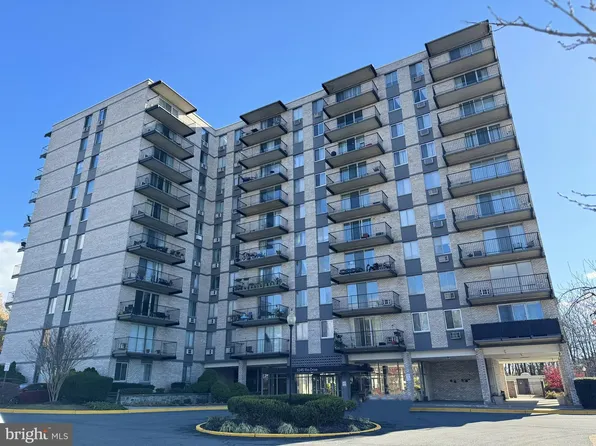 3245 Rio Dr APT 914, Falls Church, VA 22041
