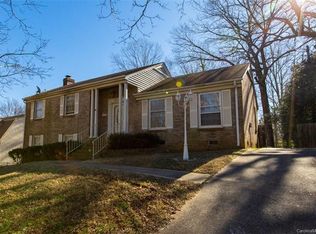 3332 Tyrone Dr, Charlotte, NC 28215