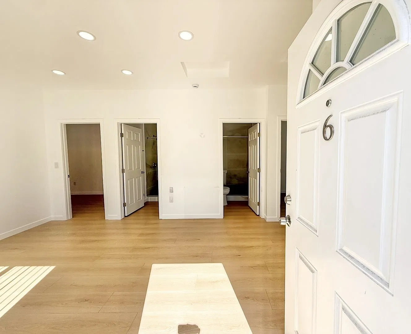 2 bed, $2,395 — Photo 4