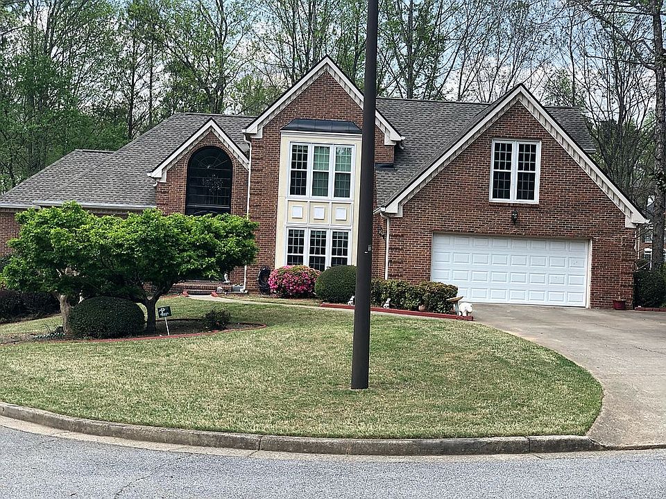 2nd image of 230 Coles Hill Ct