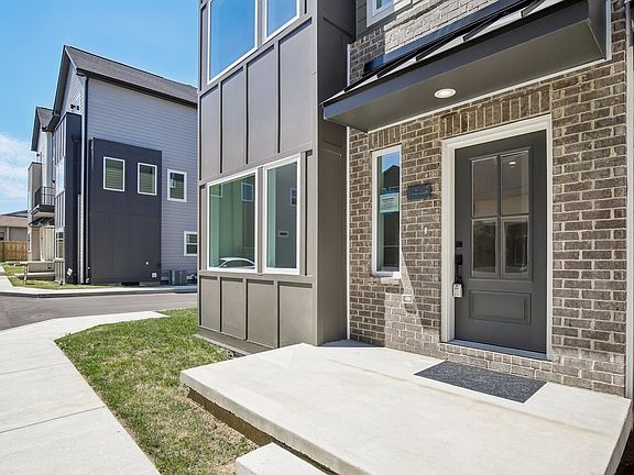 3rd image of 6124 Robertson Ave #12
