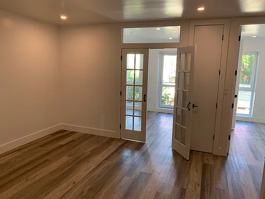 Rented by Corcoran | media 14