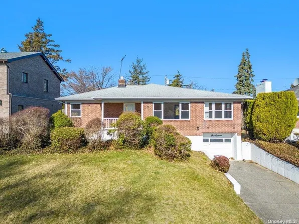 116 Horace Harding Boulevard, Great Neck, NY 11020