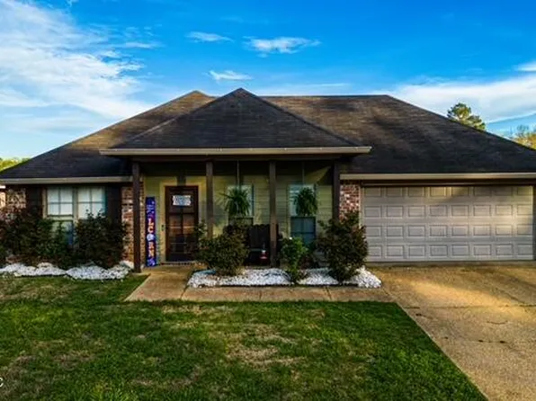 114 Cedarstone Dr, Terry, MS 39170