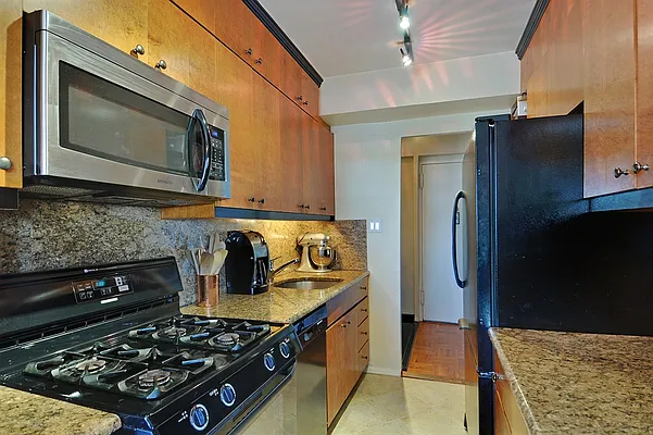 Sold by Corcoran | media 11