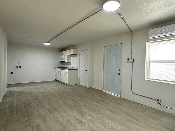 3rd image of 3212 Rosa Ave #A2