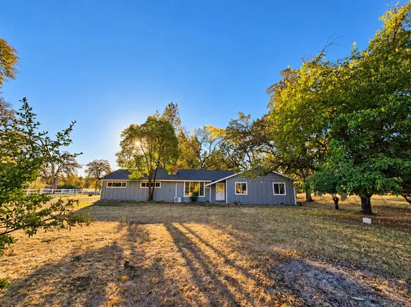 9825 Oak Run Rd, Oak Run, CA 96069