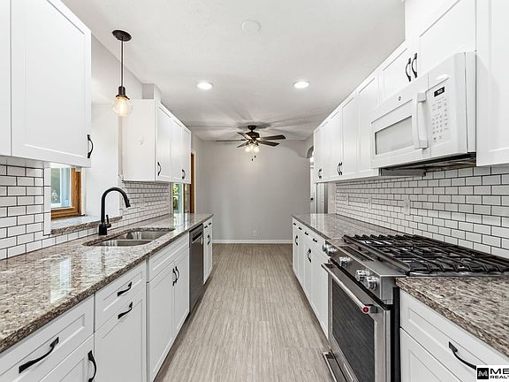 5th image of 8315 Nicholas St