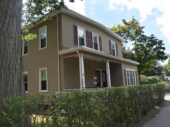 2nd image of 469-471 Walnut St #1