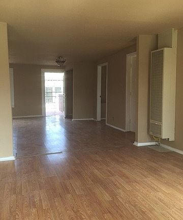 3rd image of 651 Humboldt St