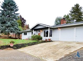 720 NW 1st St, Dundee, OR 97115