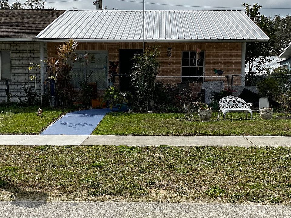 2nd image of 3017 Villa Rd
