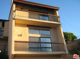 3814 Scandia Way, Los Angeles, CA 90065