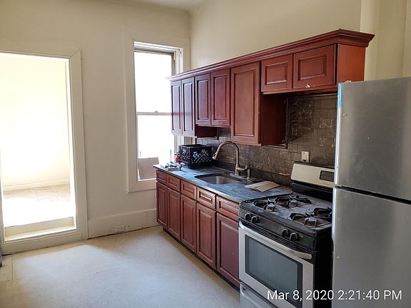 4th image of 1717 Garfield St #1