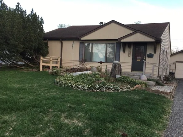 9021 Club Rd, Saint Louis Park, MN 55426