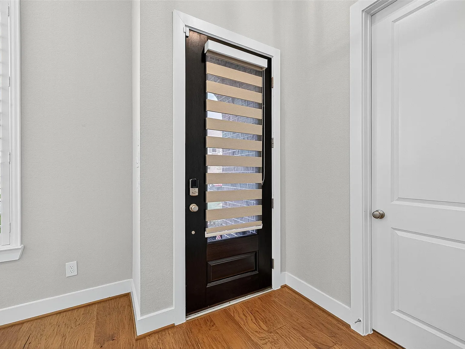 3 bed, 2.5 bath, 1810 sqft, $2,900 — Photo 4
