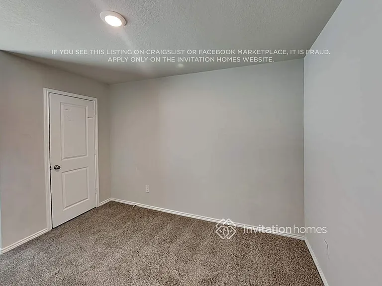 5747 Leon Pl — Photo 16