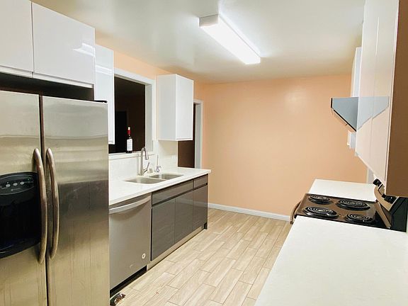 5th image of 2345 Amethyst Dr