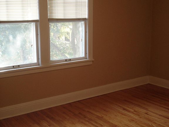 4th image of 1433 W 35th St Floor 1