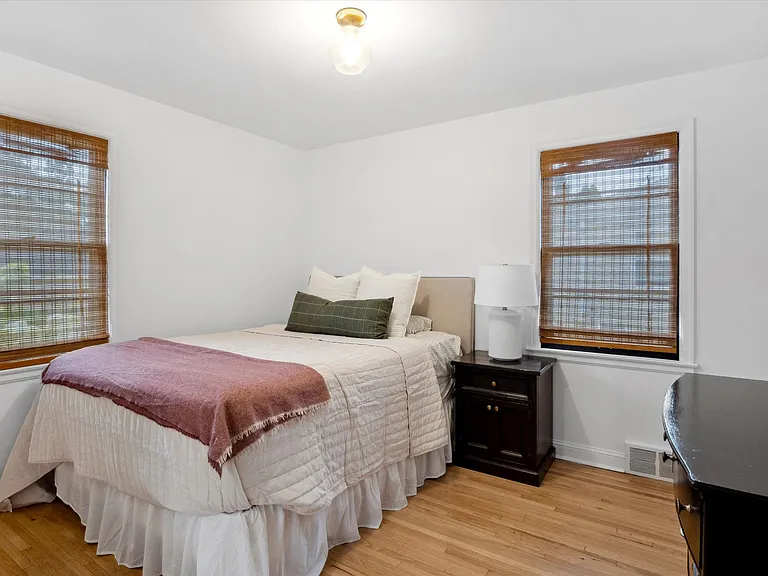 5517 Oliver Ave S — Photo 11