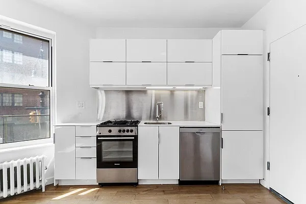 Rented by REAL New York | media 10