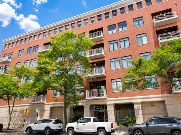 1155 W Armitage Ave APT 301, Chicago, IL 60614