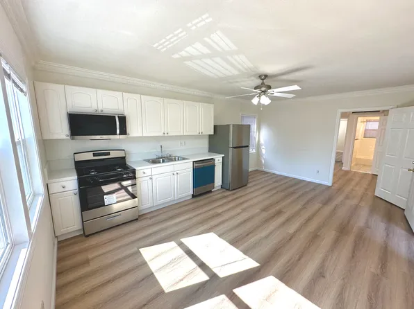 715 Magnolia Ave, Los Angeles, CA 90005