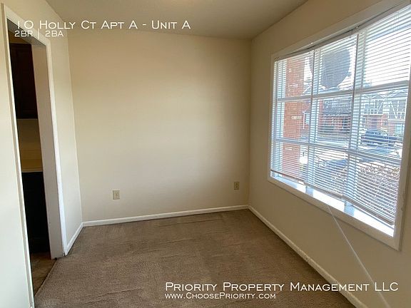 3rd image of 10 Holly Ct APT A