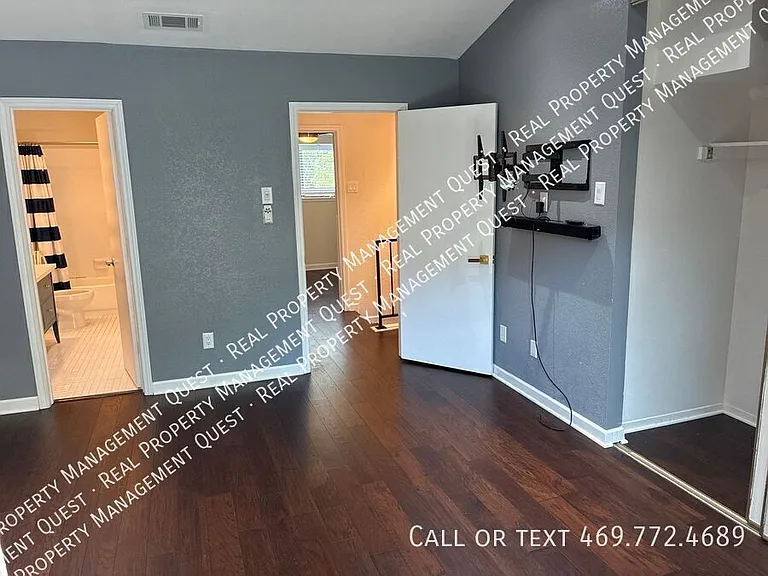 3948 Buena Vista St #105 — Photo 14