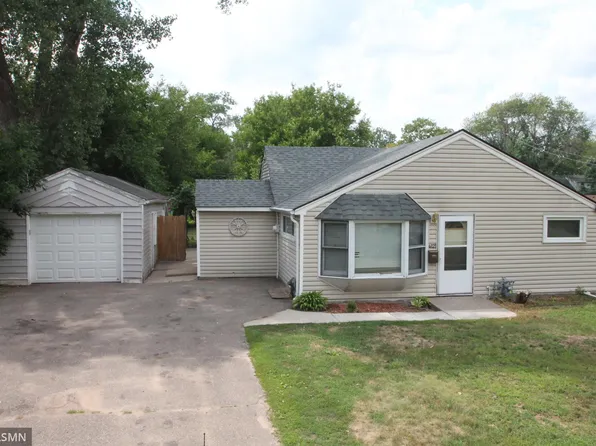 4121 Xenia Ave N, Robbinsdale, MN 55422