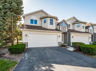 392 Inner Circle Dr, Bolingbrook, IL 60490