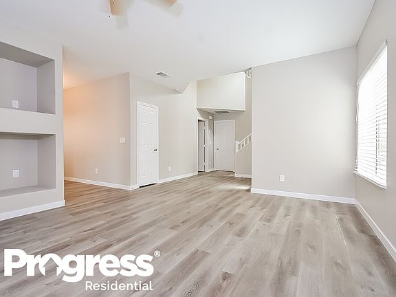 4th image of 3921 Country Lights St