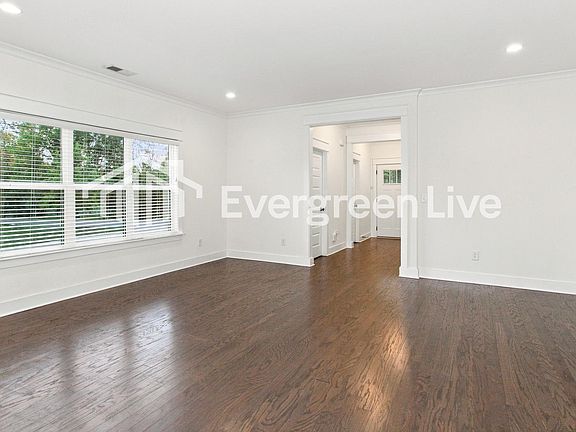 3rd image of 2724 Village Ln