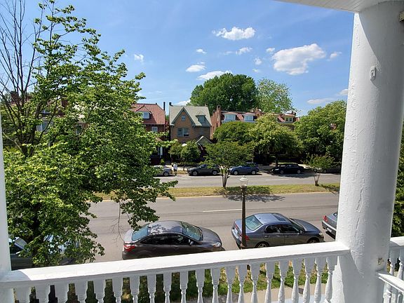 4th image of 7 N Arthur Ashe Blvd APT 4