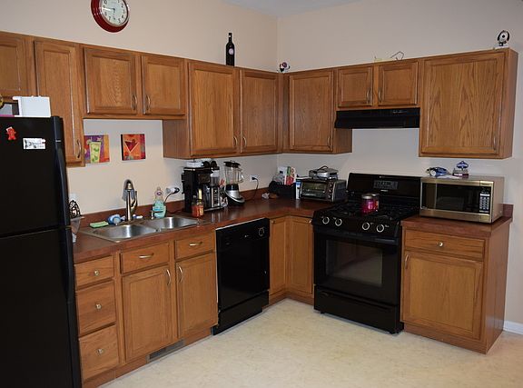 4th image of 310 Blue Spruce Ln