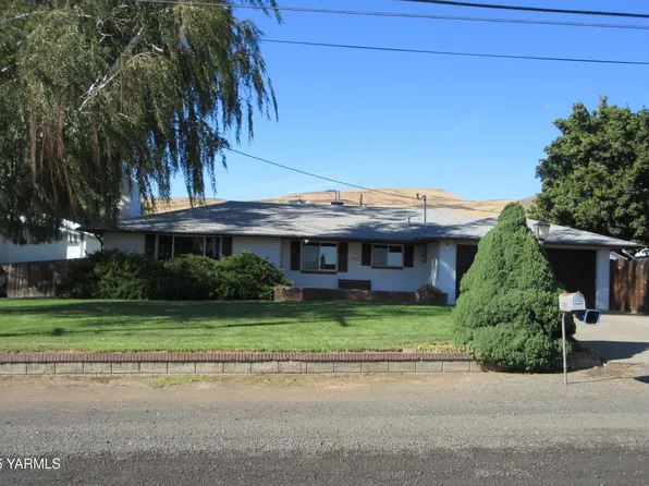 2703 Cascade Rd, Yakima, WA 98901