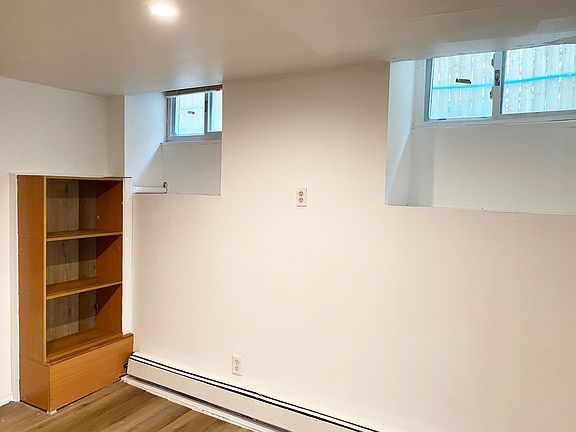4th image of 23 Ashford Ave APT 1