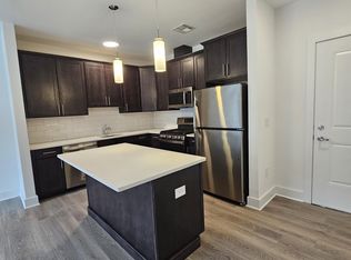 1025 Raritan Rd #11075042, Clark, NJ 07066