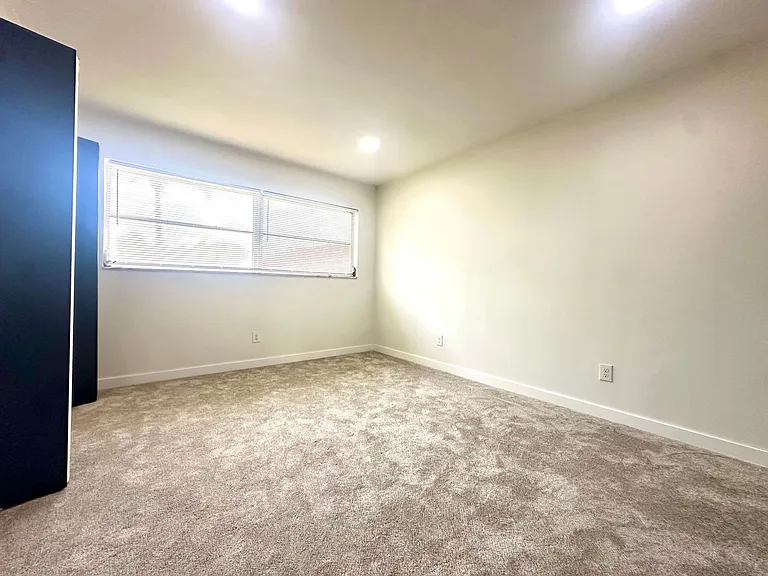 1845 S Highland Ave #6-11 — Photo 11