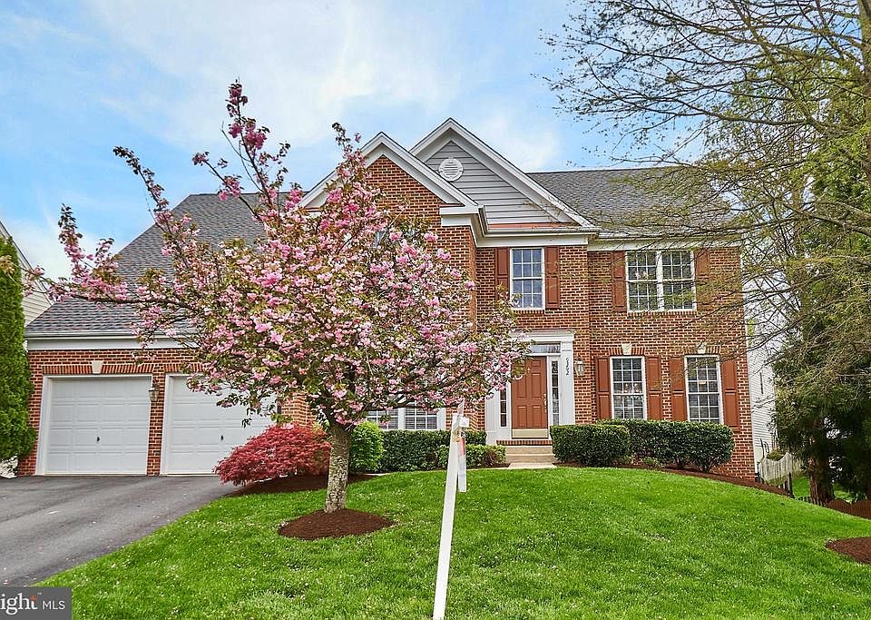 1st image of 9362 Worthington Dr