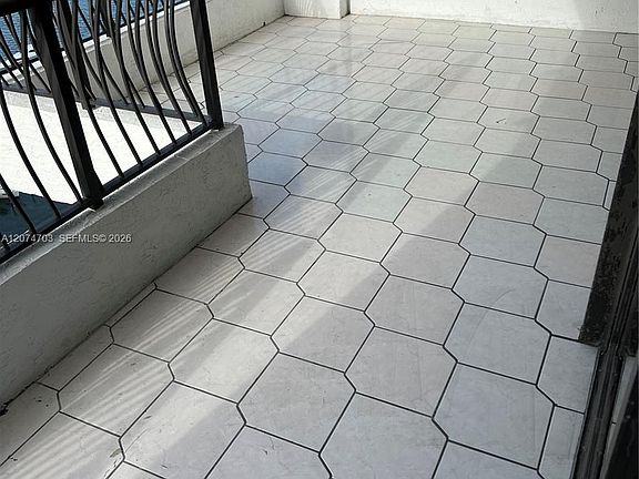 2nd image of 555 NE 15th St APT 24E
